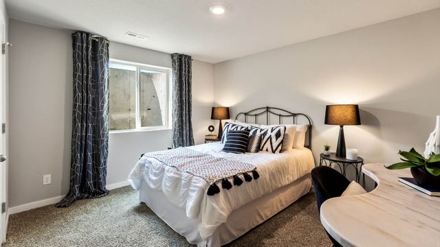 1105 Chayse Street SW, Bondurant, IA 50035