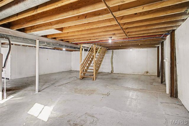 11786 Macrinus Drive, Florissant, MO 63033