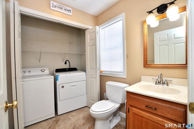 3 Inwood Lane, Farmington, CT 06032