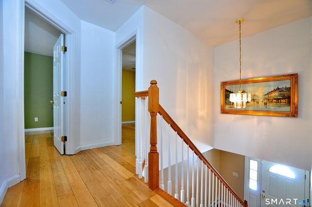 3 Inwood Lane, Farmington, CT 06032