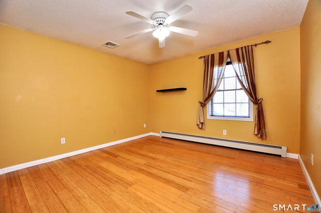 3 Inwood Lane, Farmington, CT 06032