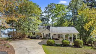 153 S Rock Island Drive, Eatonton, GA 31024