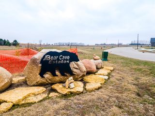 734 Kodiak Drive NW, Stewartville, MN 55976