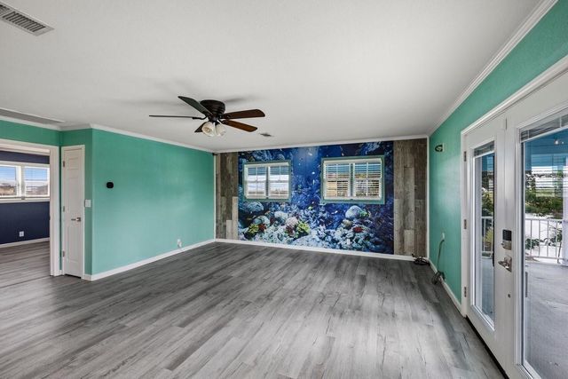 7210 Beau Terre Street, Hitchcock, TX 77563