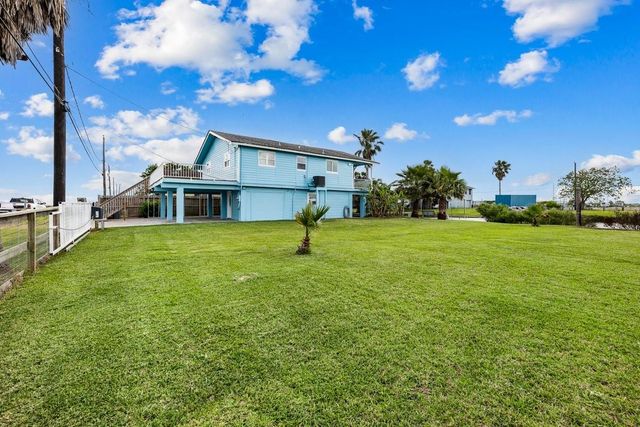 7210 Beau Terre Street, Hitchcock, TX 77563