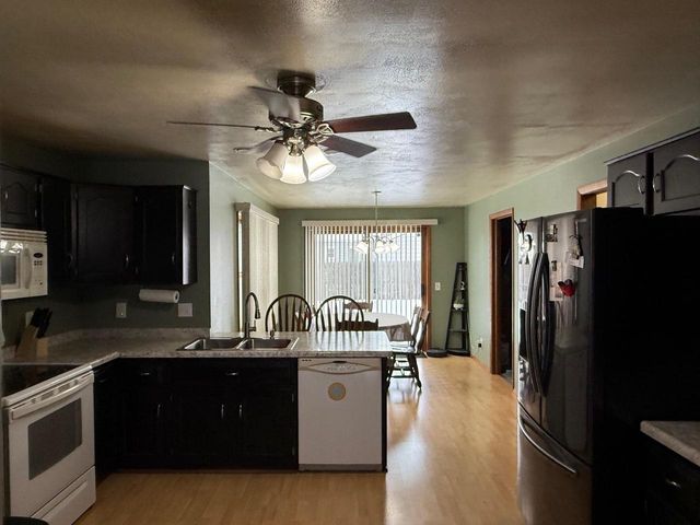 397 GARDNERS ROW STREET, Appleton, WI 54915