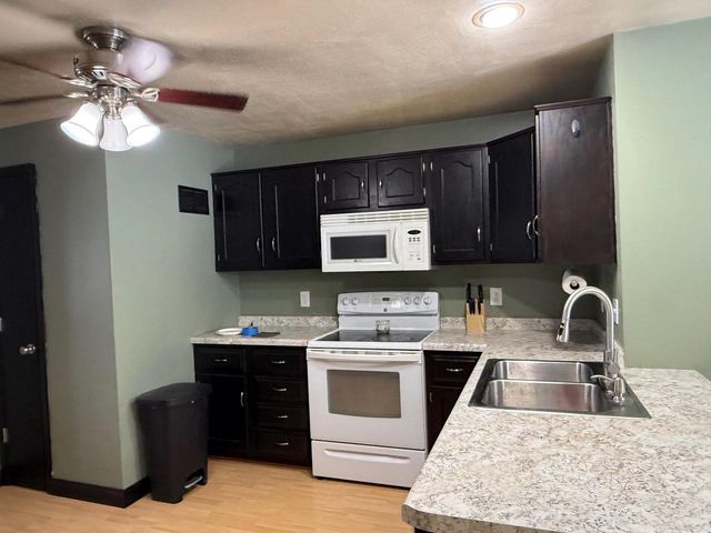 397 GARDNERS ROW STREET, Appleton, WI 54915