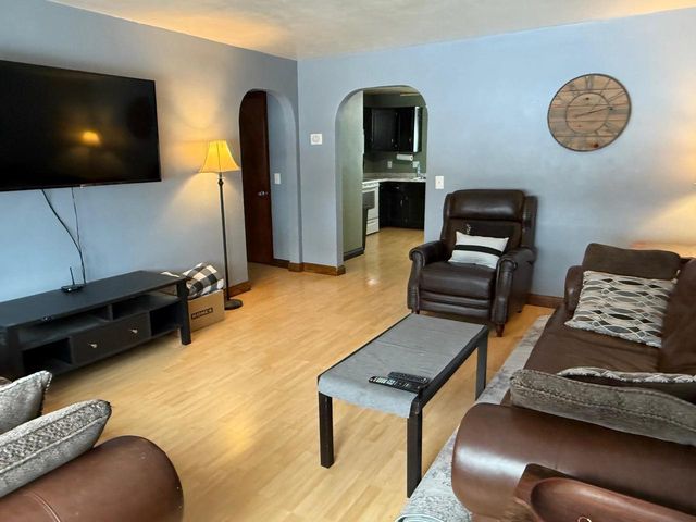 397 GARDNERS ROW STREET, Appleton, WI 54915