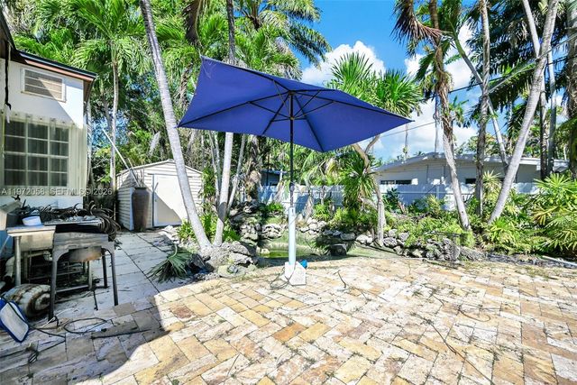 1025 NE 84th St, Miami, FL 33138