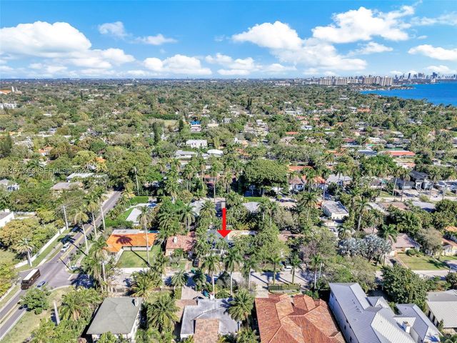 1025 NE 84th St, Miami, FL 33138