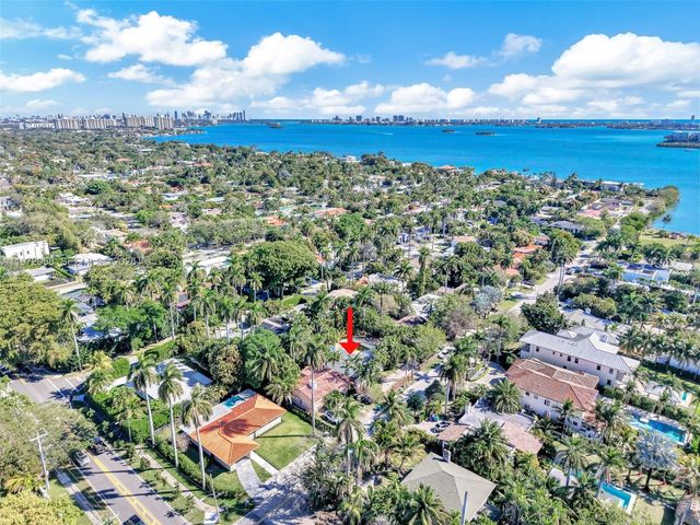 1025 NE 84th St, Miami, FL 33138