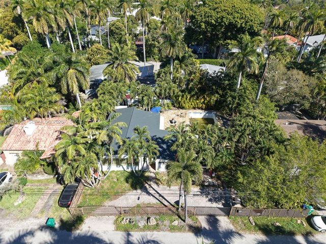 1025 NE 84th St, Miami, FL 33138