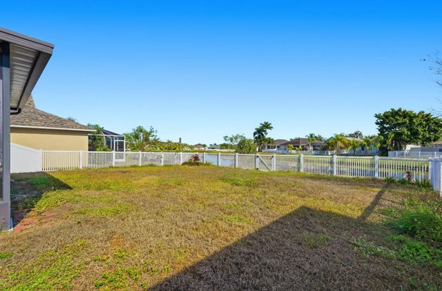 1740 BONITA BLUFF COURT, Ruskin, FL 33570