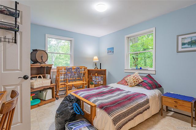 179 Hibernia Road, Salt Point, NY 12578