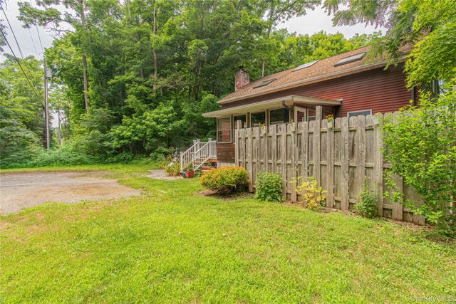 179 Hibernia Road, Salt Point, NY 12578