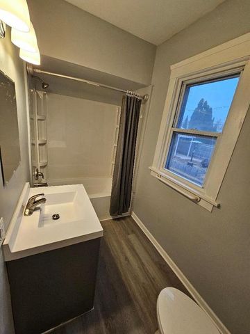 1330 Hayes AVENUE, Racine, WI 53405