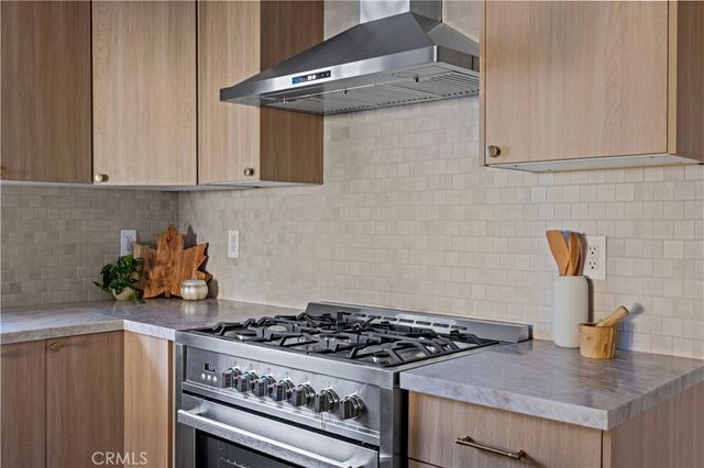 9443 Mclennan Avenue, Northridge, CA 91343