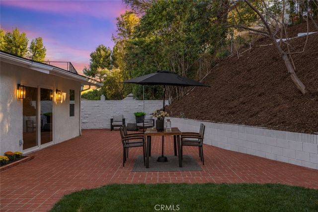 9443 Mclennan Avenue, Northridge, CA 91343