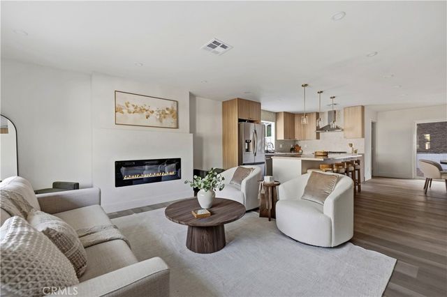 9443 Mclennan Avenue, Northridge, CA 91343