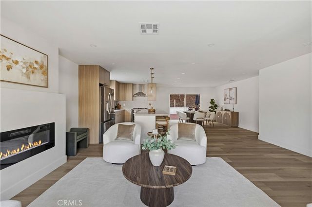 9443 Mclennan Avenue, Northridge, CA 91343