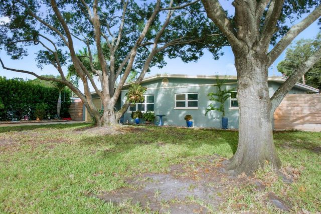 3280 56TH WAY N, St Petersburg, FL 33710
