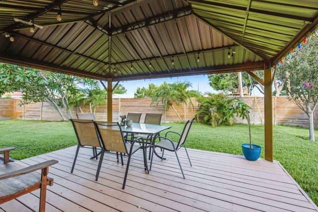 3280 56TH WAY N, St Petersburg, FL 33710