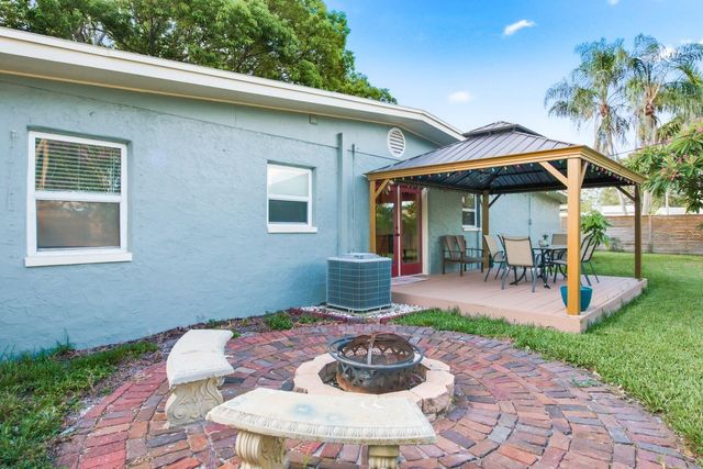 3280 56TH WAY N, St Petersburg, FL 33710