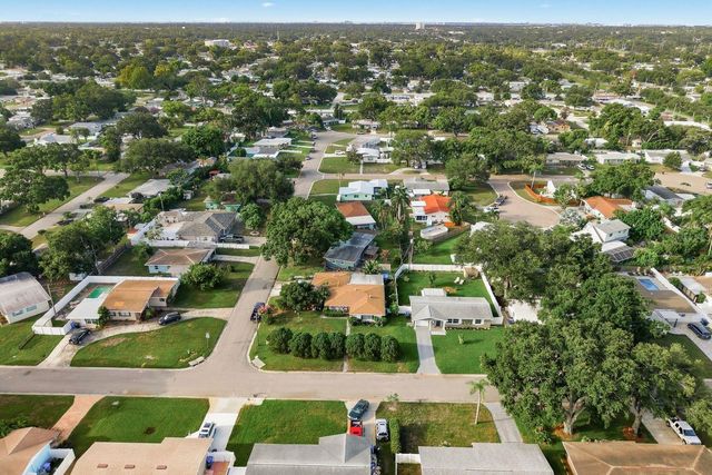 3280 56TH WAY N, St Petersburg, FL 33710