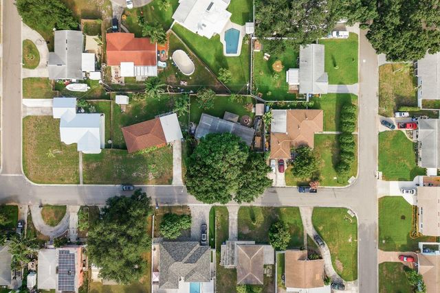 3280 56TH WAY N, St Petersburg, FL 33710