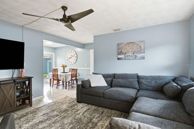 3280 56TH WAY N, St Petersburg, FL 33710