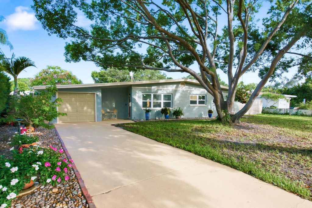 3280 56TH WAY N, St Petersburg, FL 33710