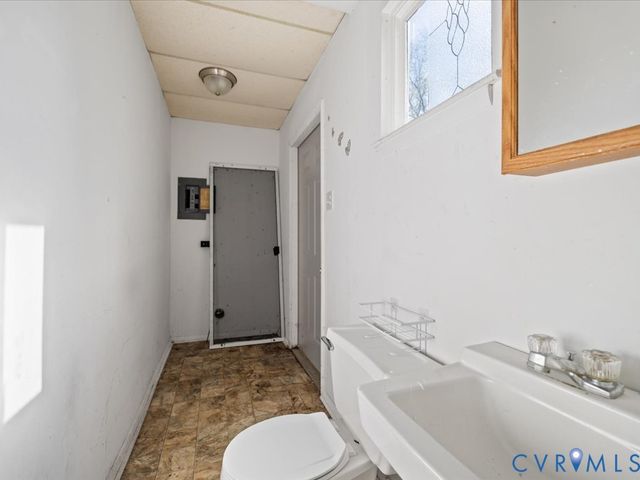 1924 Beaver Rd, Henrico, VA 23075