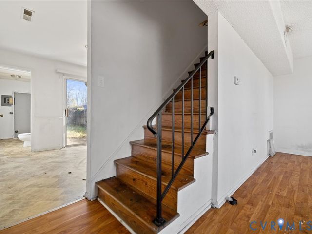 1924 Beaver Rd, Henrico, VA 23075