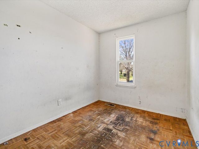 1924 Beaver Rd, Henrico, VA 23075