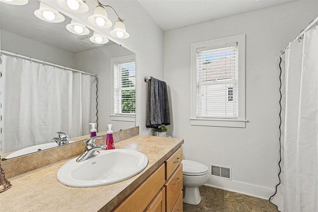 4290 Oak Meadow Drive, Hudsonville, MI 49426
