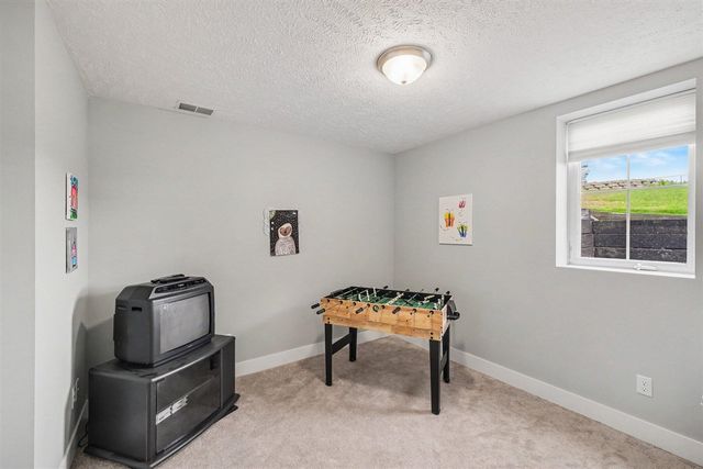4290 Oak Meadow Drive, Hudsonville, MI 49426