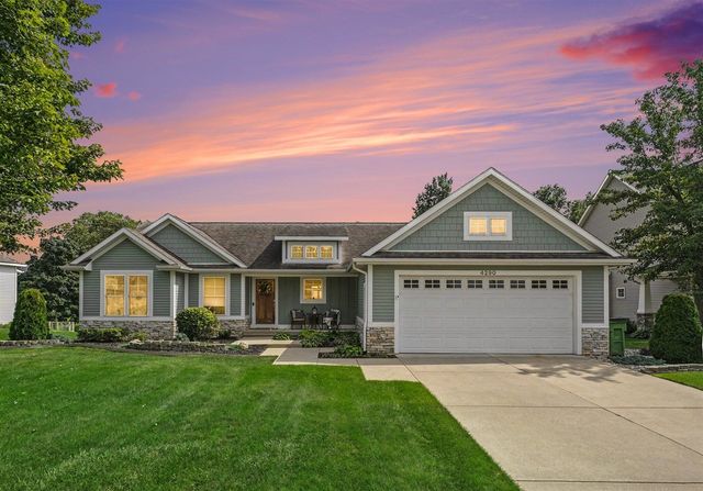 4290 Oak Meadow Drive, Hudsonville, MI 49426