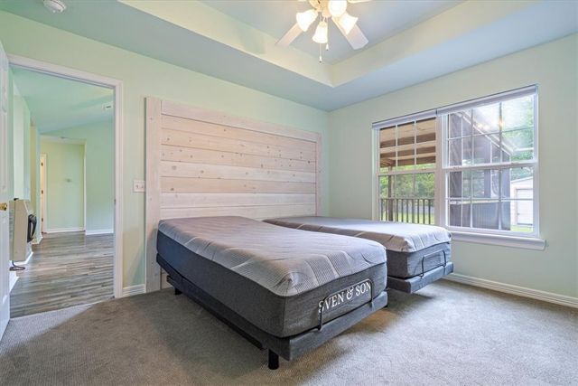 595 Pleasant Tree Place, Lincoln, AR 72744