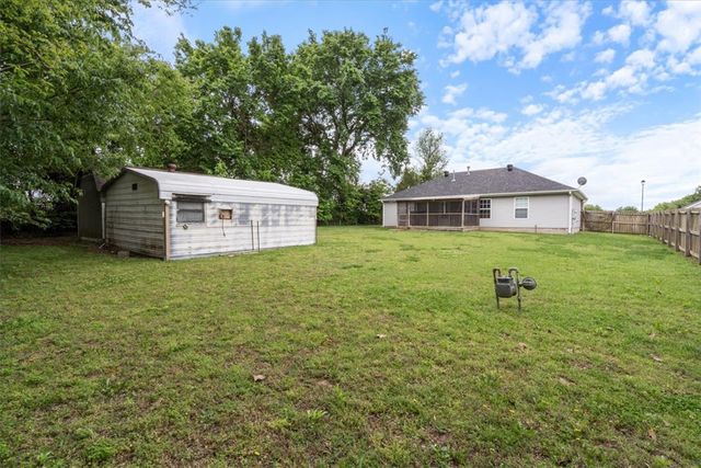 595 Pleasant Tree Place, Lincoln, AR 72744