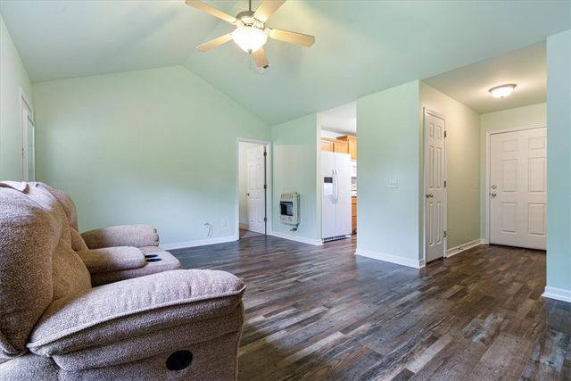 595 Pleasant Tree Place, Lincoln, AR 72744