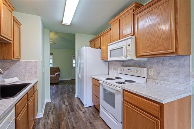 595 Pleasant Tree Place, Lincoln, AR 72744