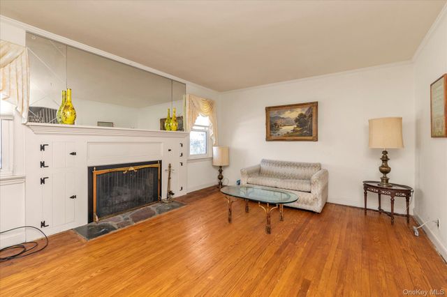 22 Hathaway Drive, Garden City, NY 11530