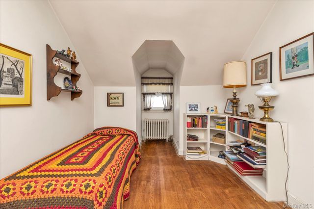 22 Hathaway Drive, Garden City, NY 11530