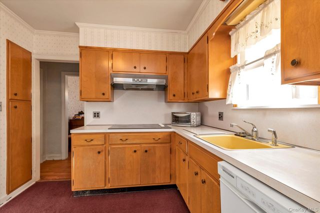 22 Hathaway Drive, Garden City, NY 11530