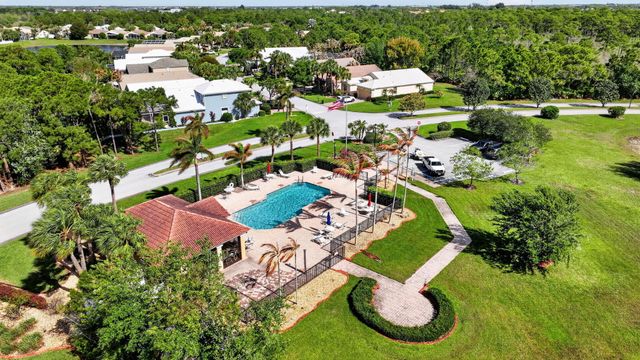 1021 SE Westminster Place, Stuart, FL 34997
