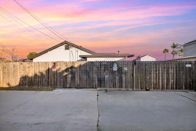 3658-3664 Marlborough Ave., San Diego, CA 92105