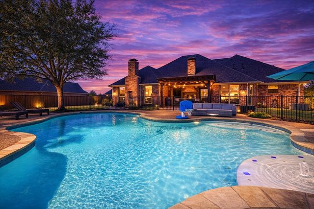 18066 Langford Lane, Talty, TX 75126