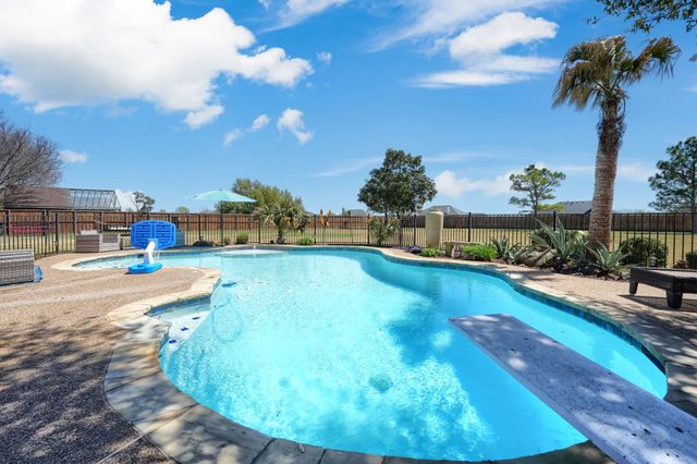 18066 Langford Lane, Talty, TX 75126