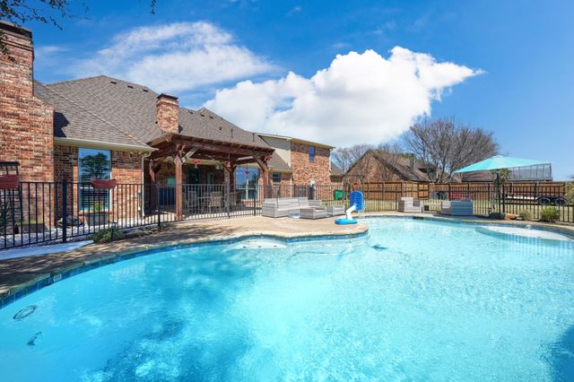 18066 Langford Lane, Talty, TX 75126