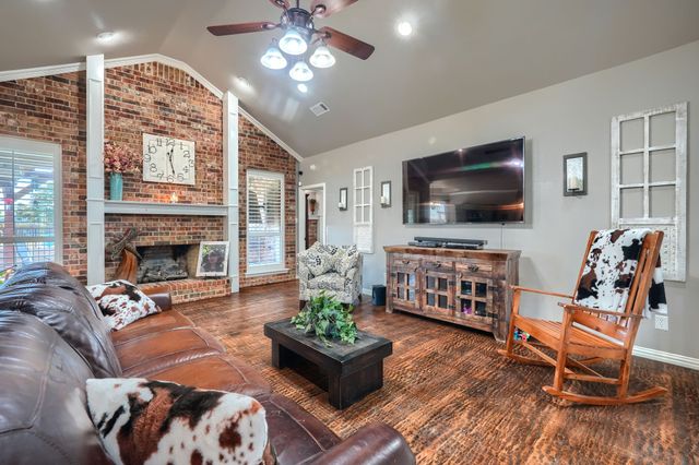 18066 Langford Lane, Talty, TX 75126